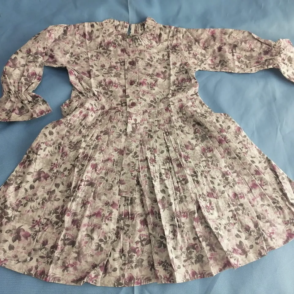 ملابس أطفال - صورة 1