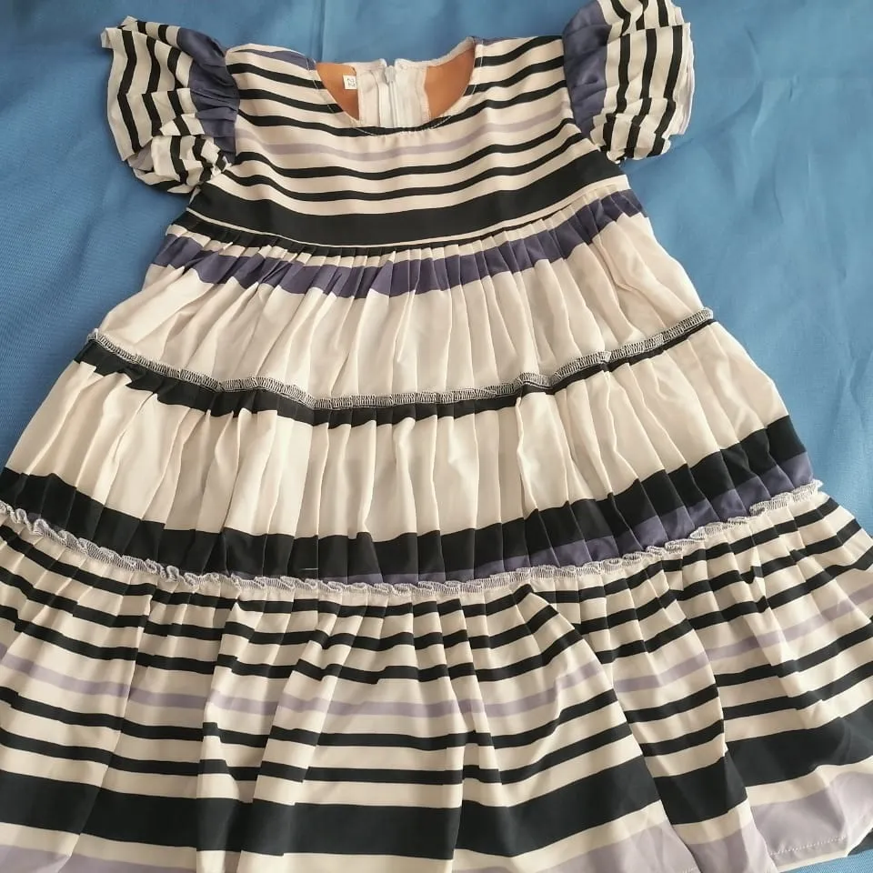 ملابس  أطفال - صورة 1