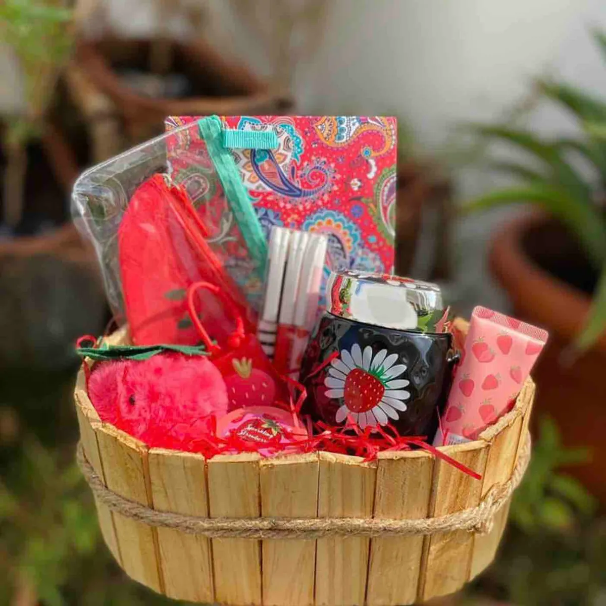 هديه بثيم الفراوله - صورة 1