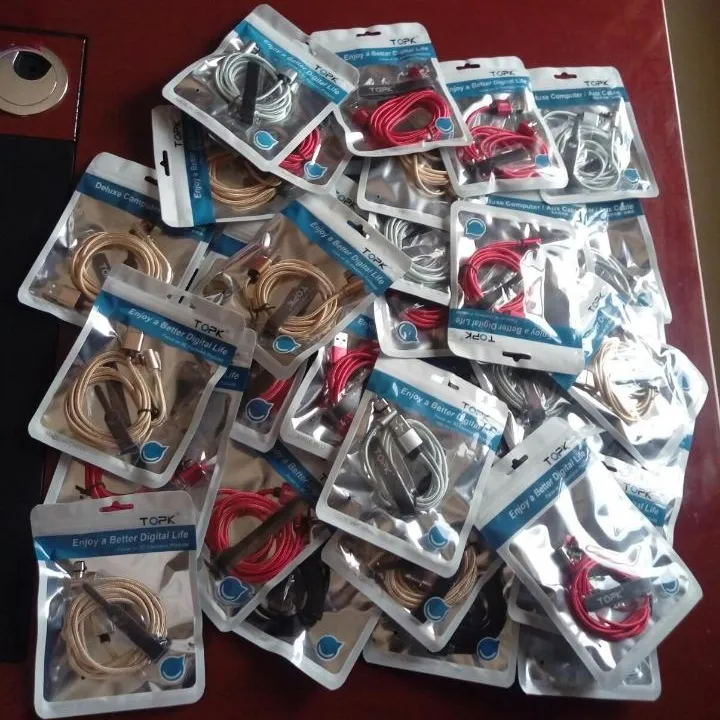 كيبل شحن مغناطيسي TOPK - Image 1