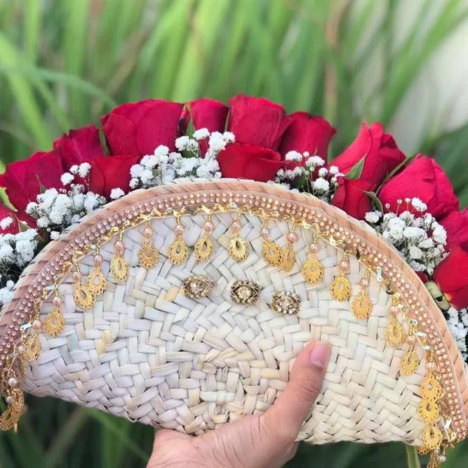 مسكة عروس تقليدية - Image 1