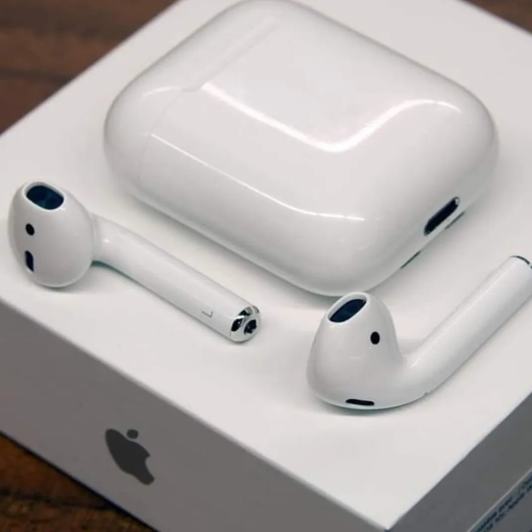 سماعة Apple airpods 2 - صورة 1