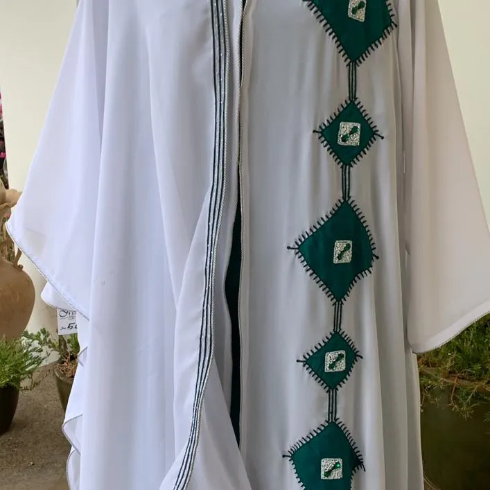 عباية بيضا - صورة 1