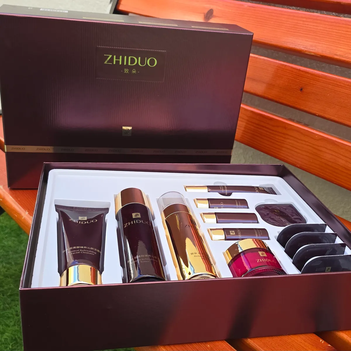 مجموعة الريتنول من سلسلة زيدو للعناية بالبشرة - Image 1