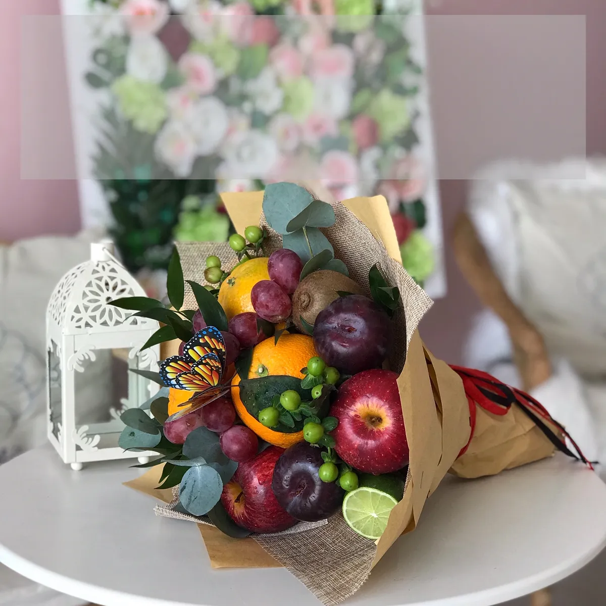 باقه من اللفواكه المشكلة - Image 1